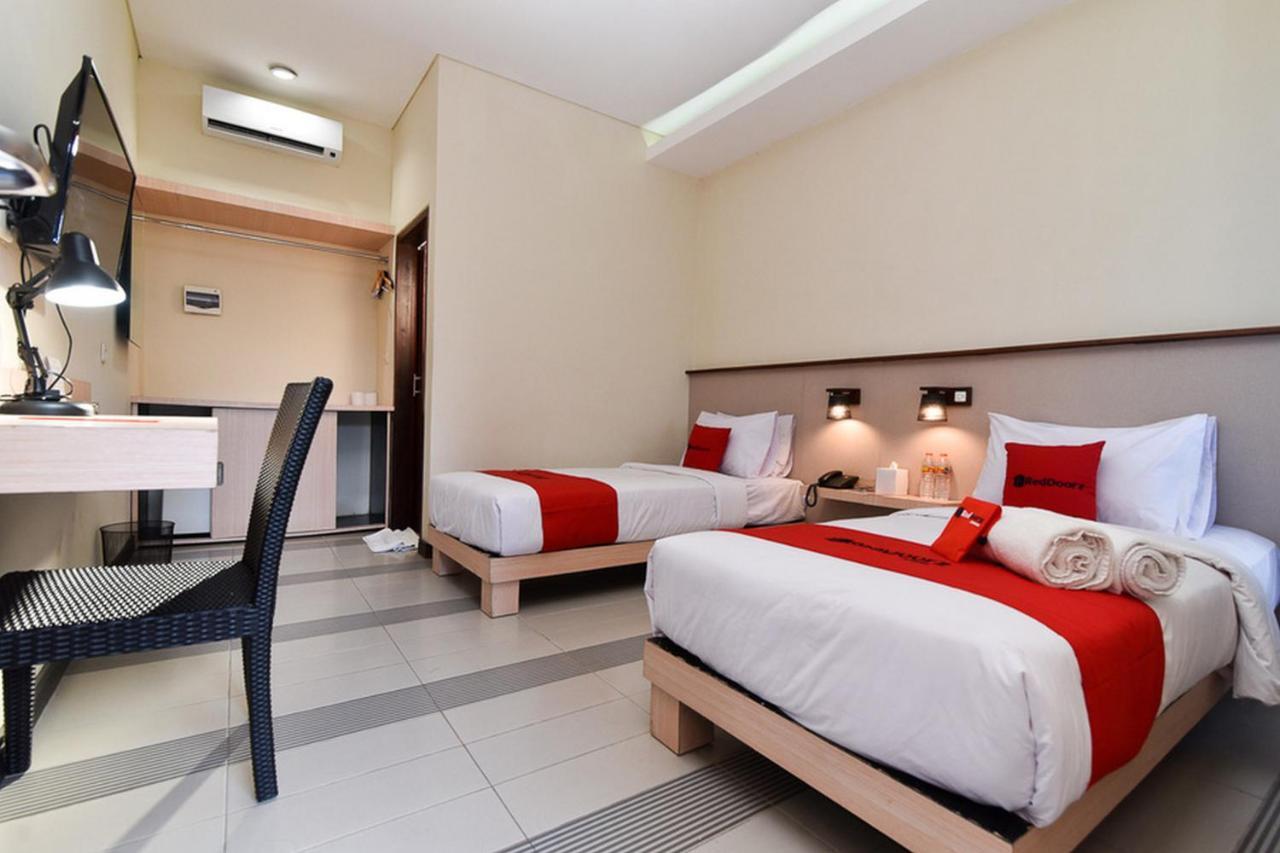 Reddoorz Near Legian Street Hotel Kültér fotó